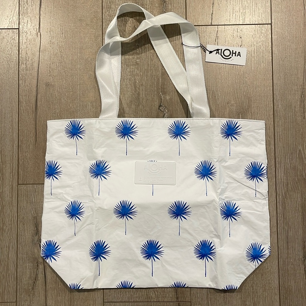 ALOHA Collection day tripper :)